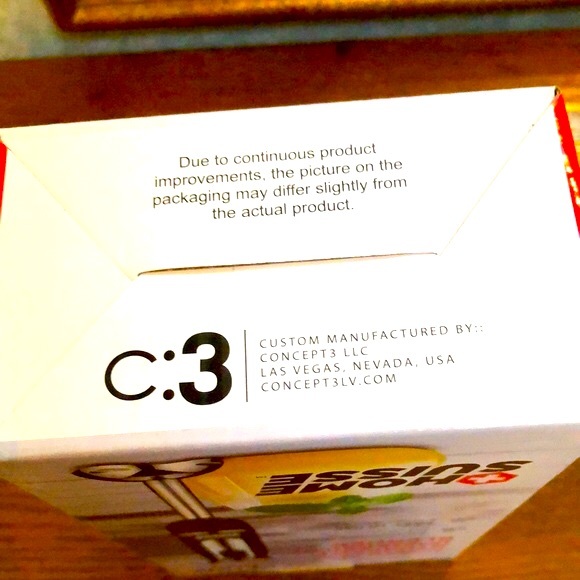 New Compact Immersion Blender.  Non slip grip.  Two speed options. - Picture 6 of 11